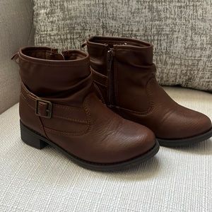 Girls Boots!